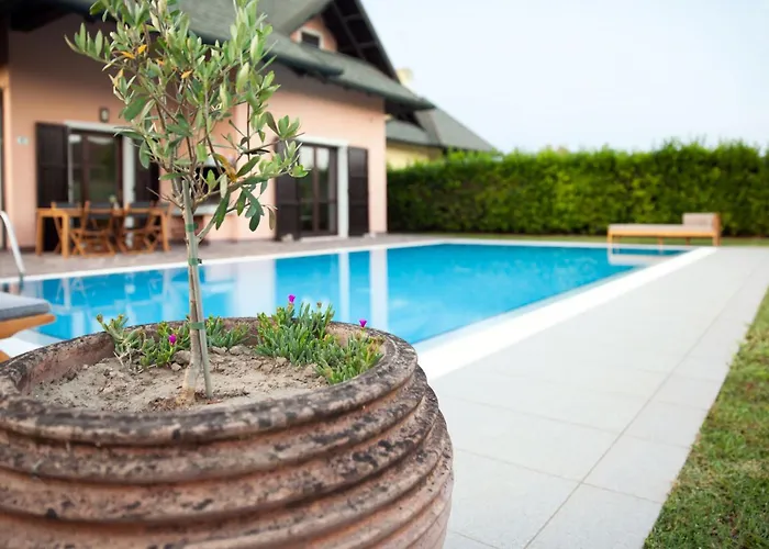 Helena * Albarella Island